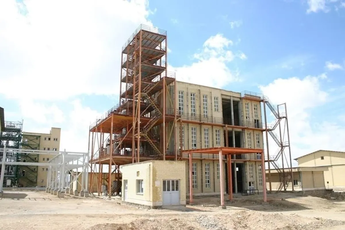 Pilot plant for Freon 134a gas production