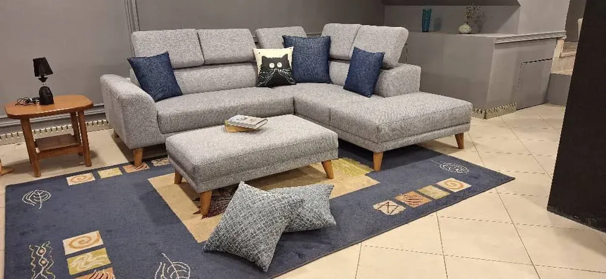 时尚现代的灰色家具，精致沙发