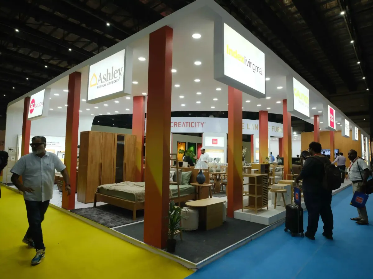 داهێنان و تەکنەلۆژیای مۆدێرن لە پیشەسازی مۆبیلیات