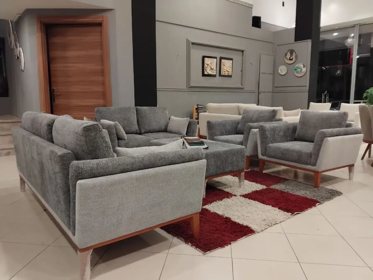 时尚灰色家用客厅家具，奶油色家用沙发