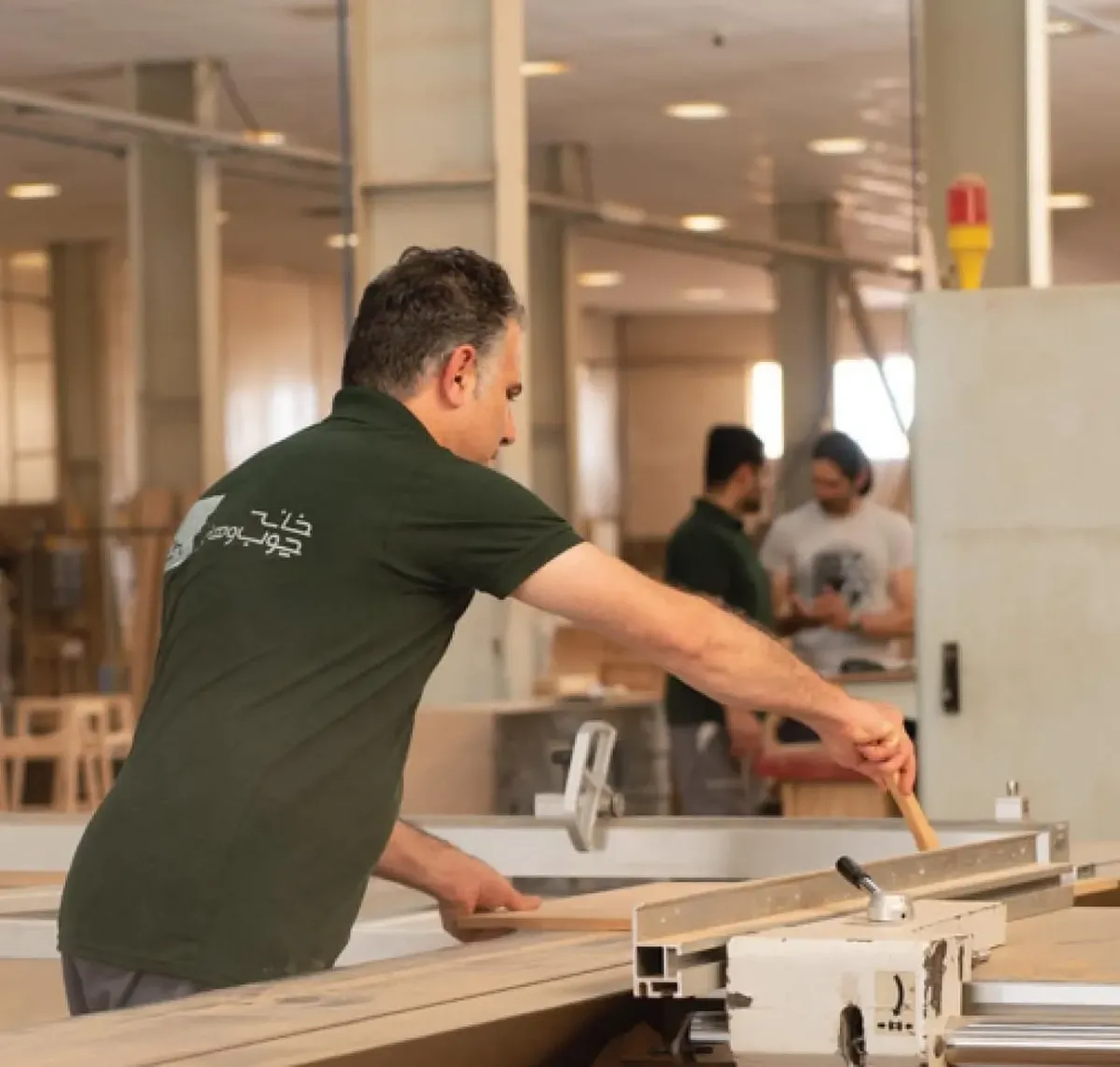 ستۆدیۆی دیزاین و بەرهەمهێنانی تایبەتمەندی وود و هونەر