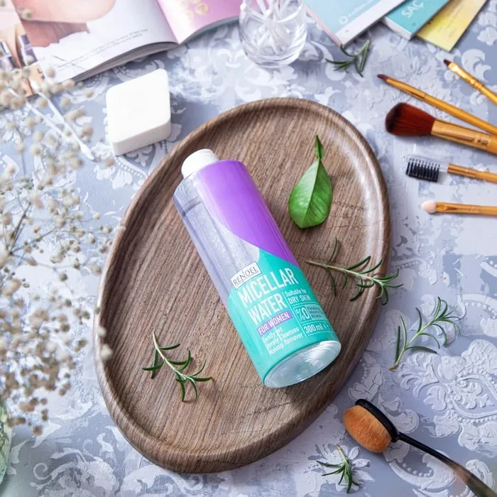 گیراوەی لابردنی ماکیاژ