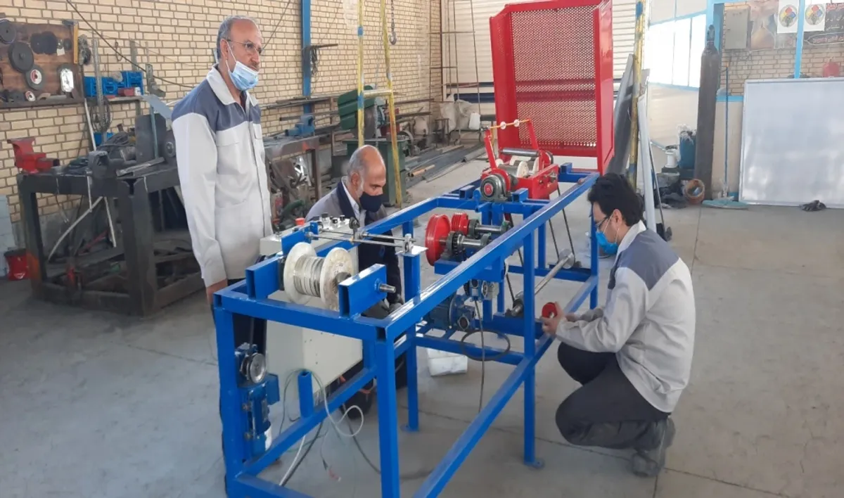 Wire, thread, and rope twisting machine – Specialized machine for twisting various fibers, plastic, and even metal threads