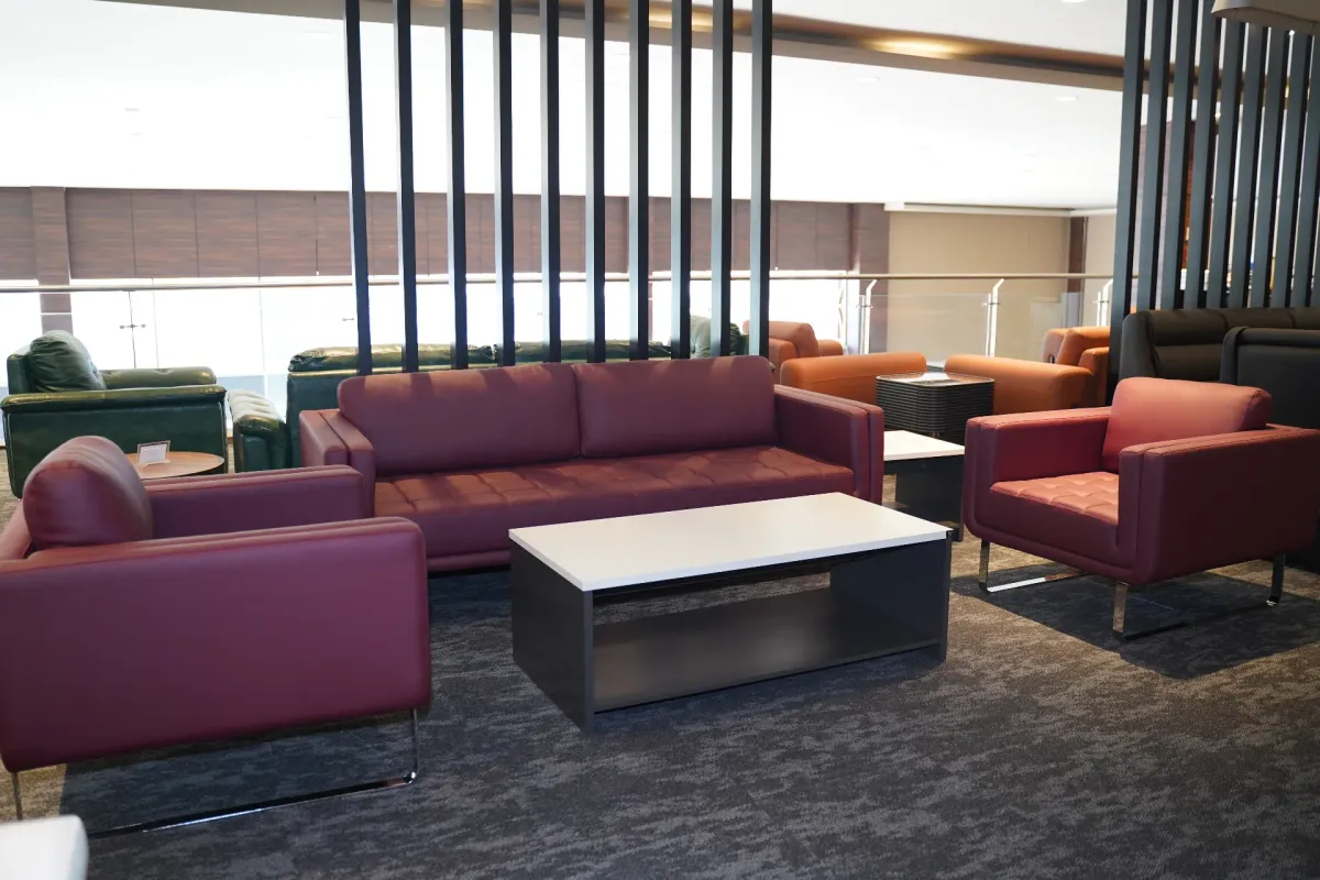 سێتی کەلوپەلی مۆدێرن لە ڤانا