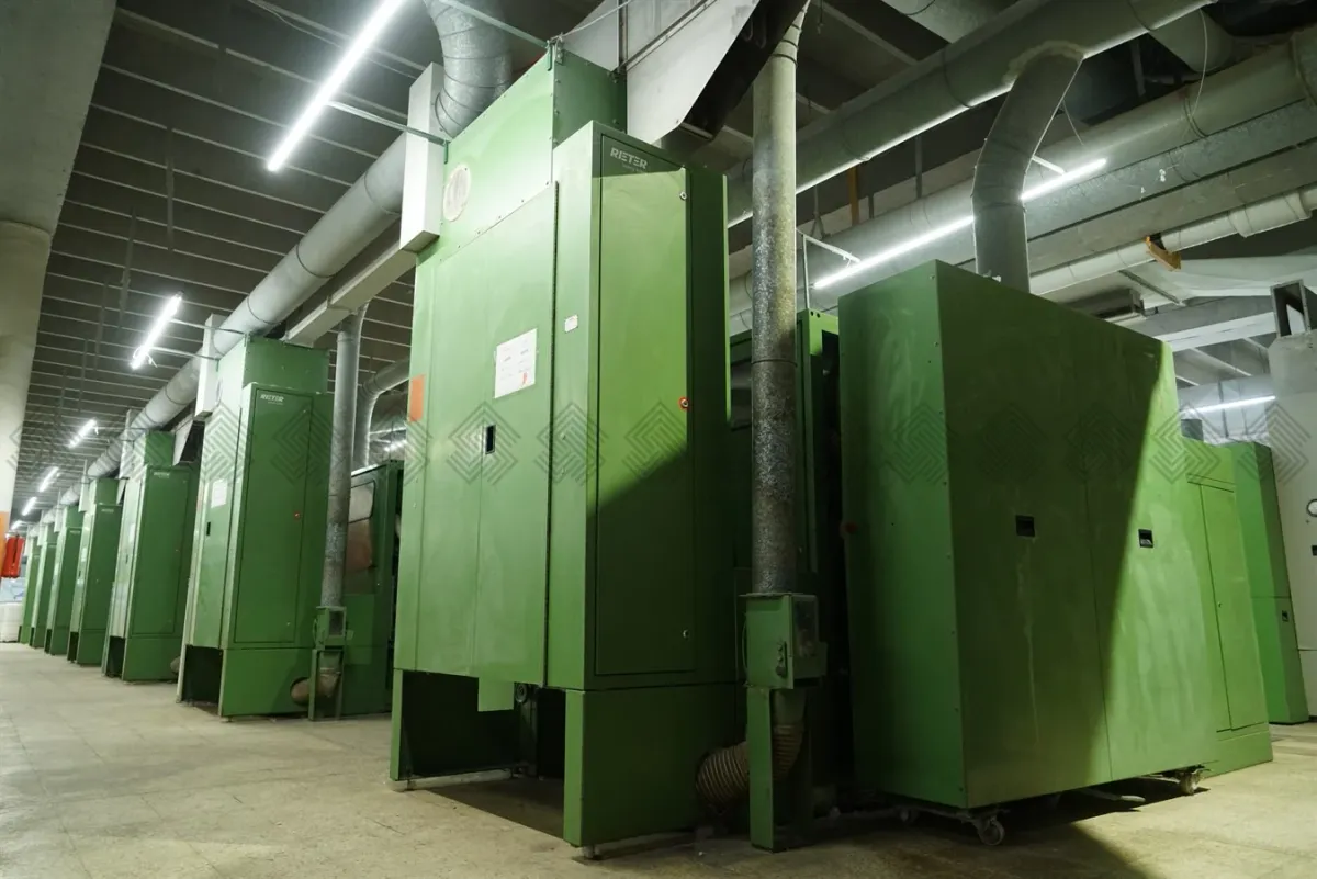 ئامێری بڕین لە ناو بەشی بەرهەمهێنانی نێت