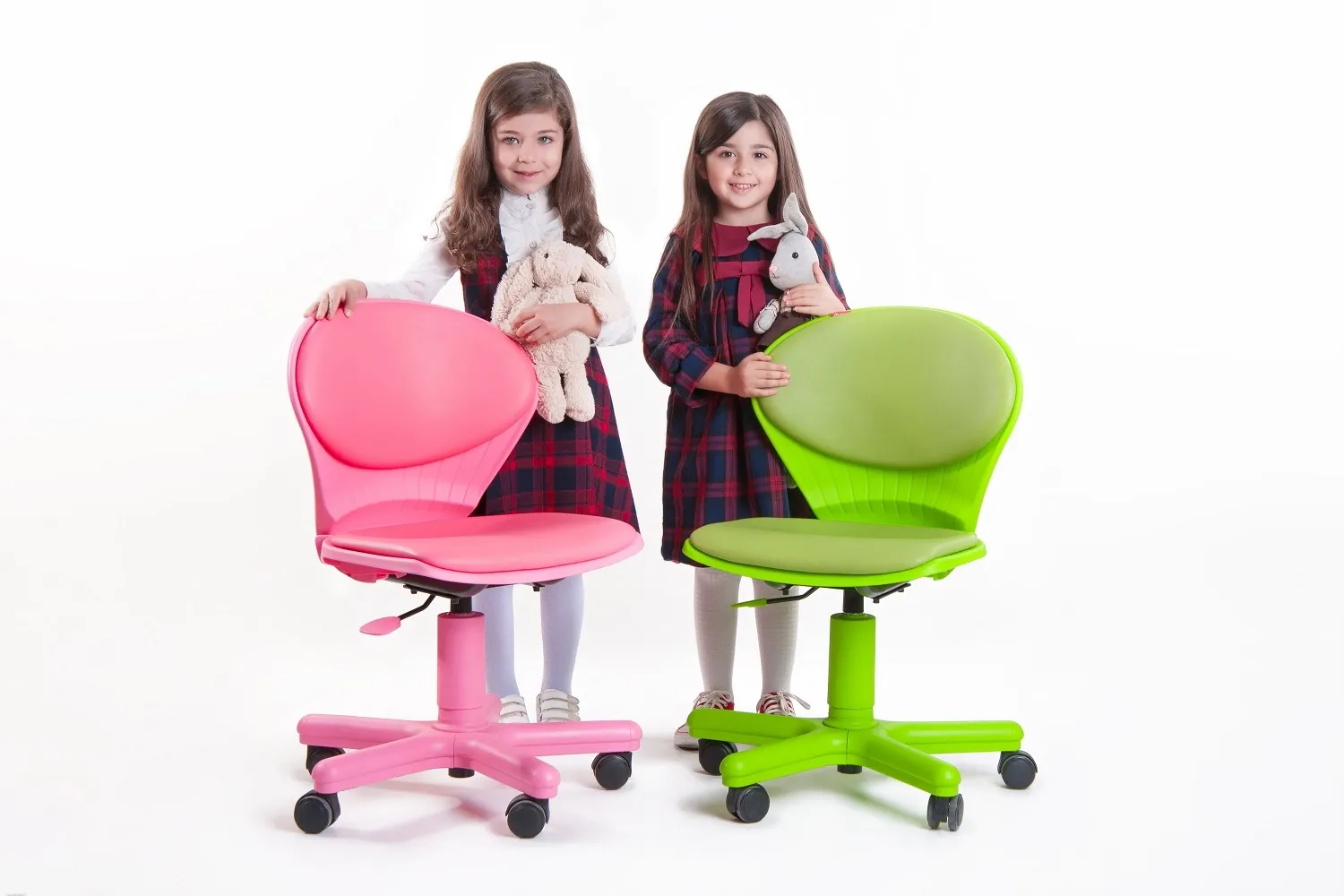 كرسي الأطفال والناشئين