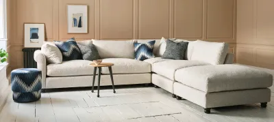 مراجعة لأنماط تصاميم الأرائك المختلفة