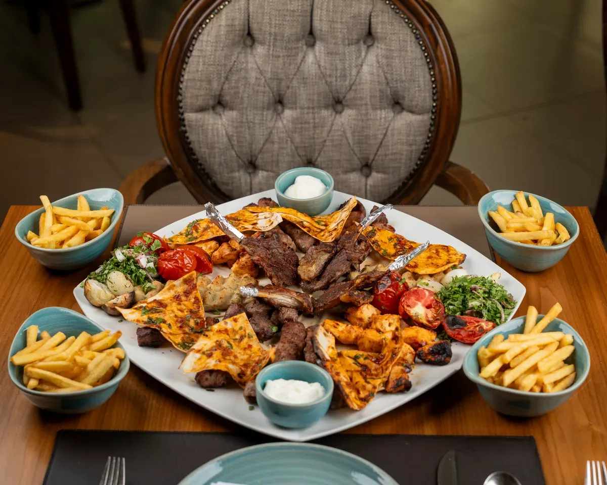 زە چارکۆل گریل