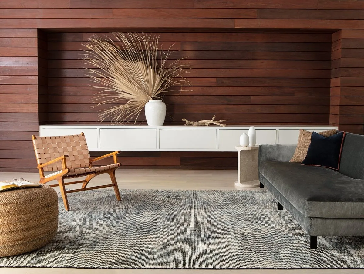 Matching a sofa with carpet