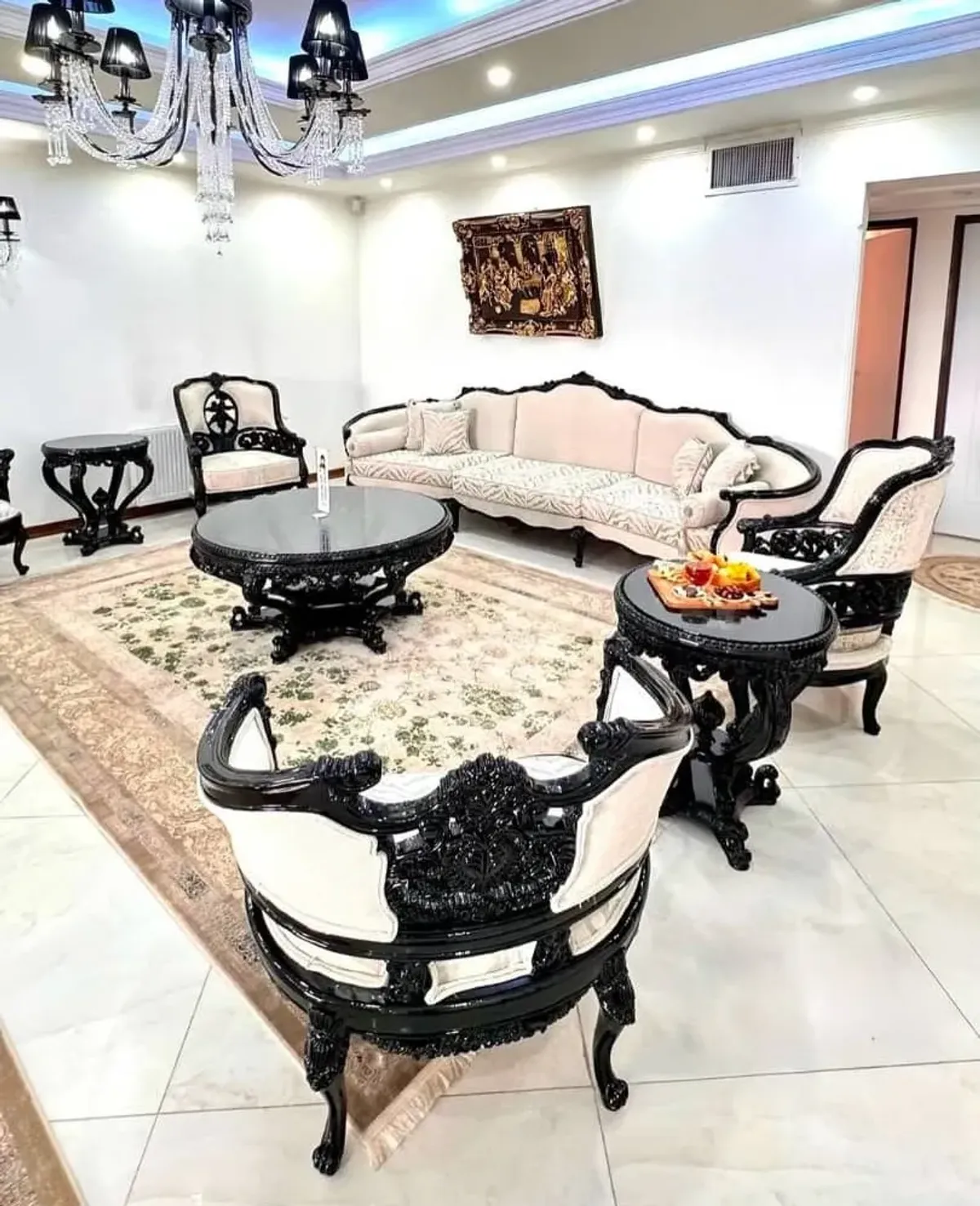 具有人体工学设计的 Nik 家具