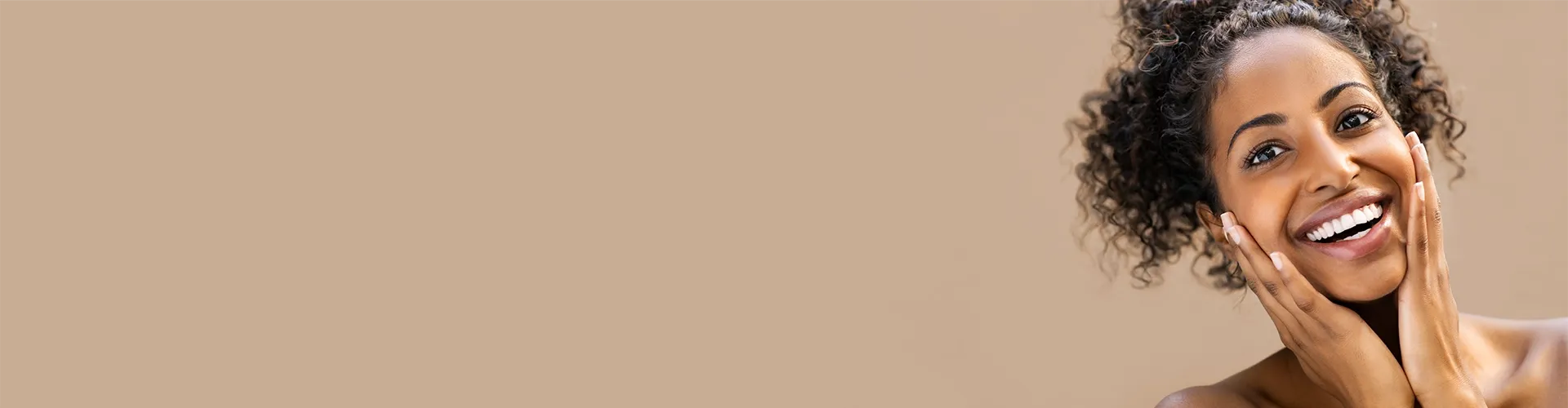 التقشير الكريستالي (مايكرديرمابريجن): استعادة نضارة وحيوية البشرة