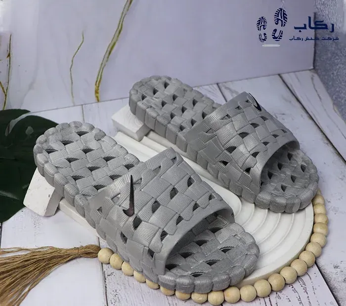 نەعلی تایبەت بە مەلەوانگە