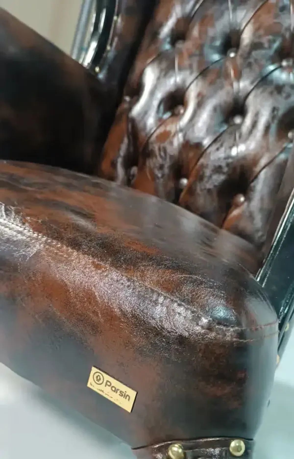 纽扣绗缝切斯特沙发