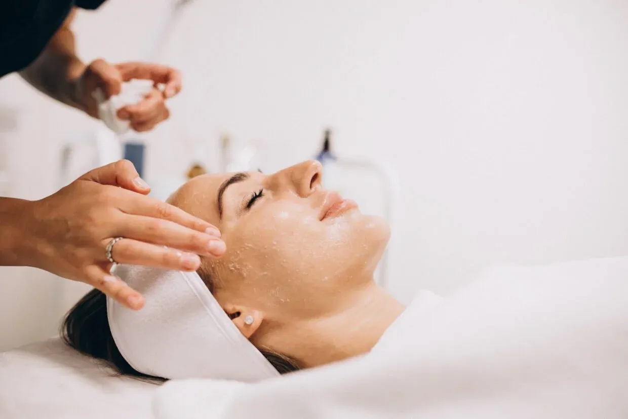 Differences between regular cleansing and professional facial