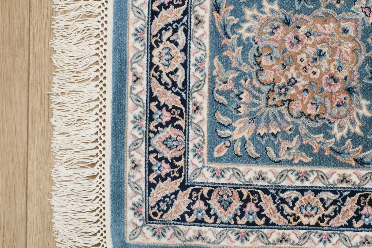 Patterns and colors in machine-made silk rugs