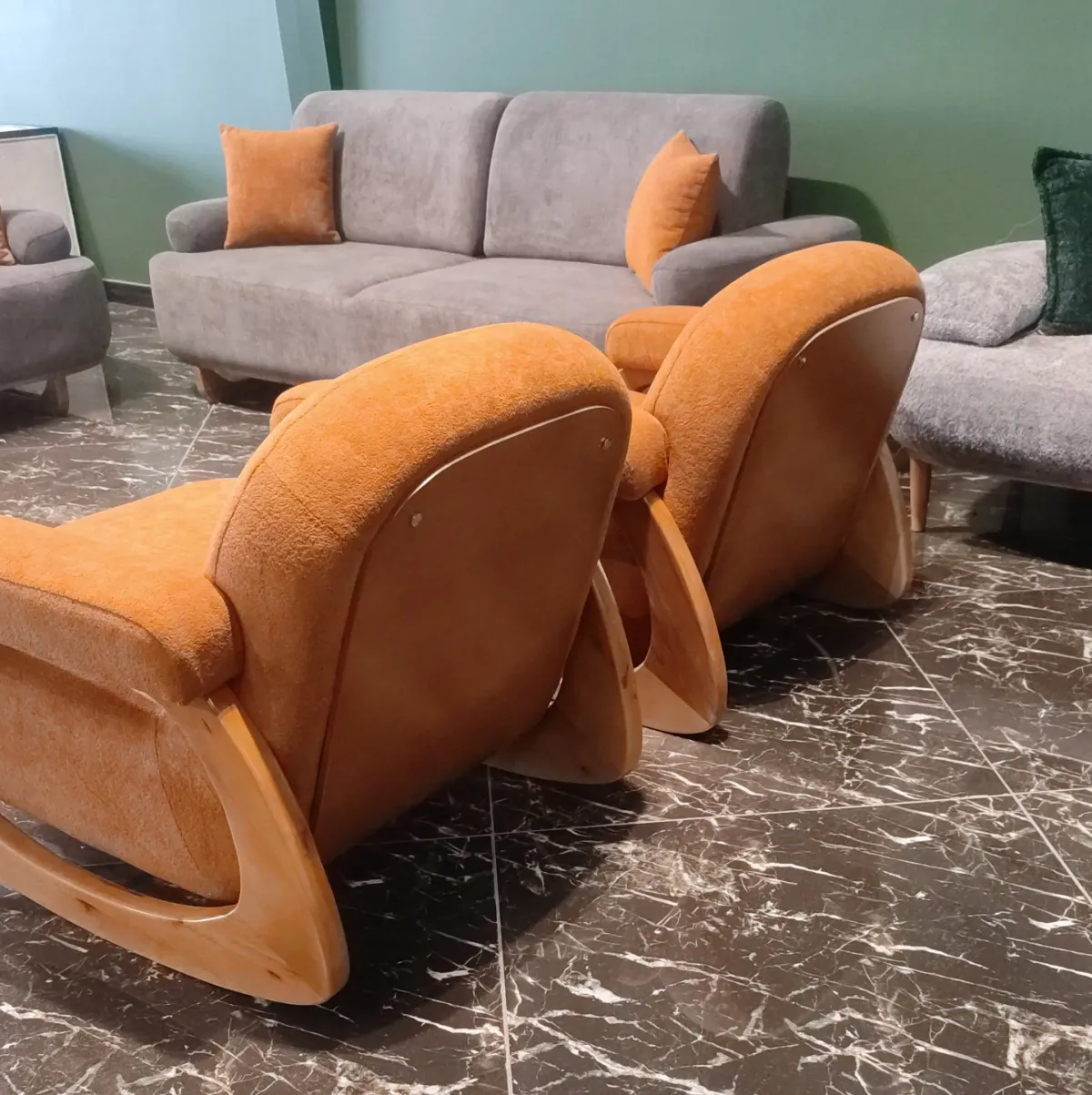 MP 家具的现代沙发套装