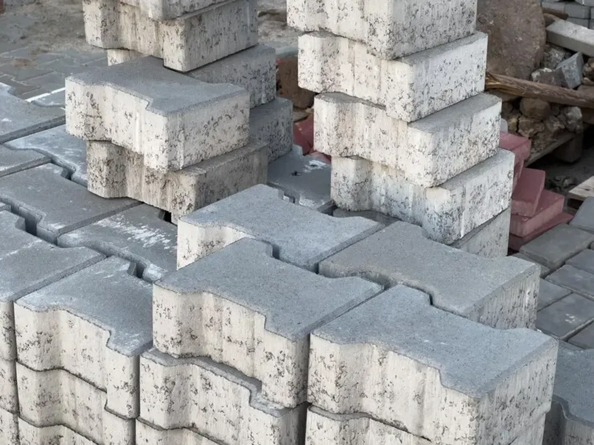 适用于景观和人行道的联锁混凝土地砖 | 高耐久、安装便捷、品质标准