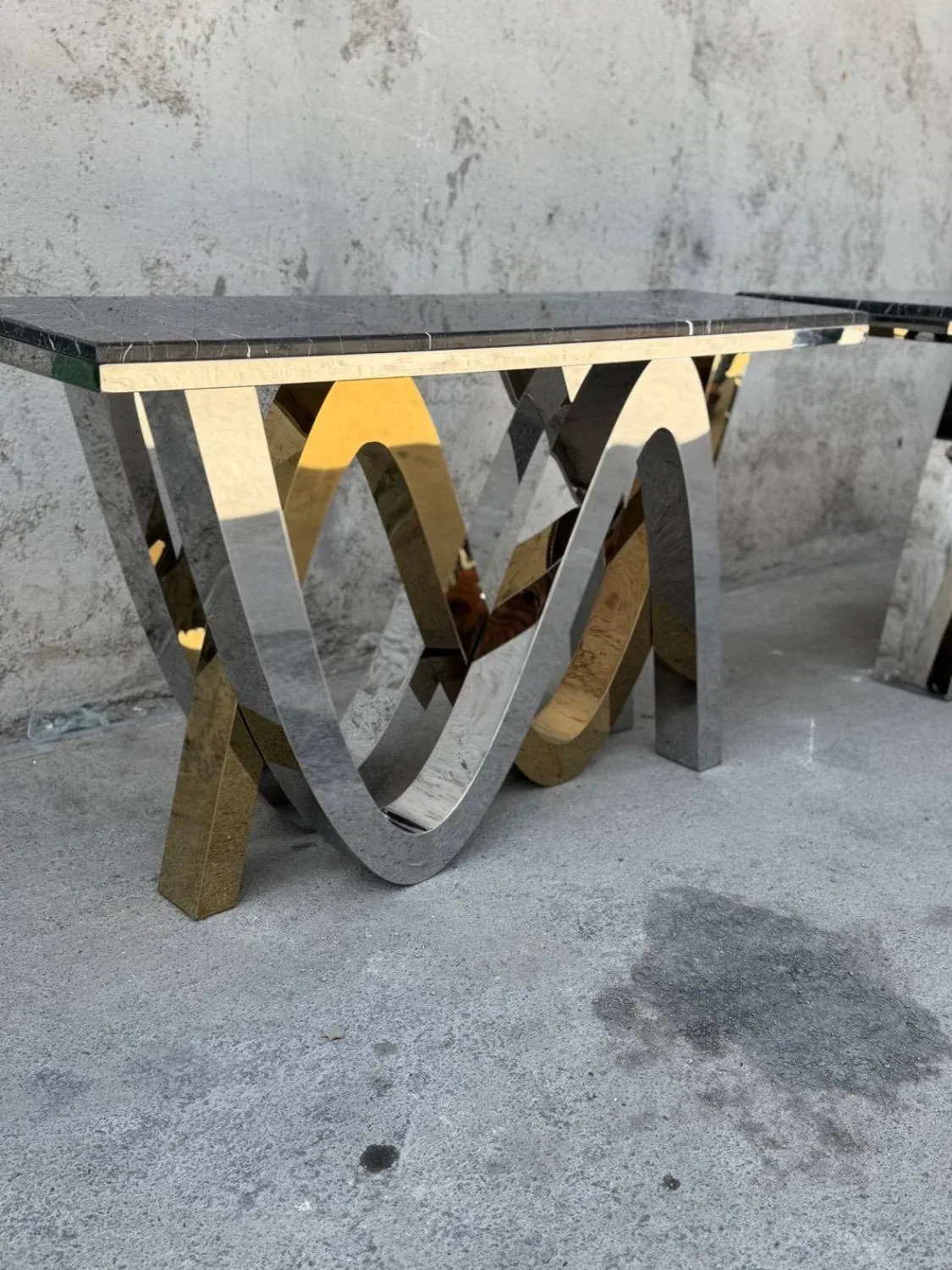 Two-Tone Console Table | Wave Design