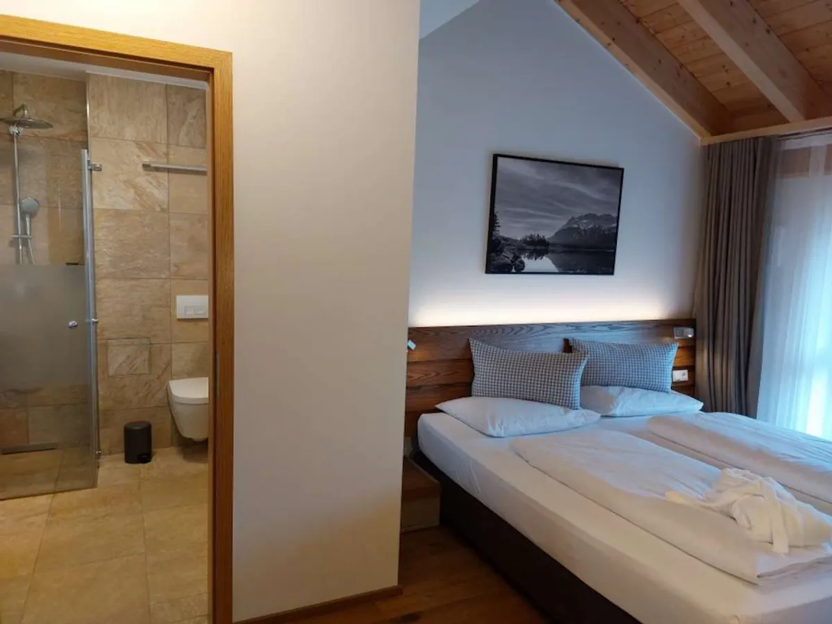 Kobra Home'dan oturma odası için modern ve konforlu kanepe